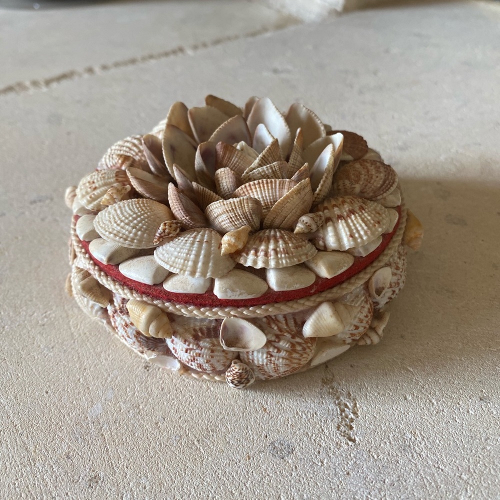 Vintage Shell Jewelry Box